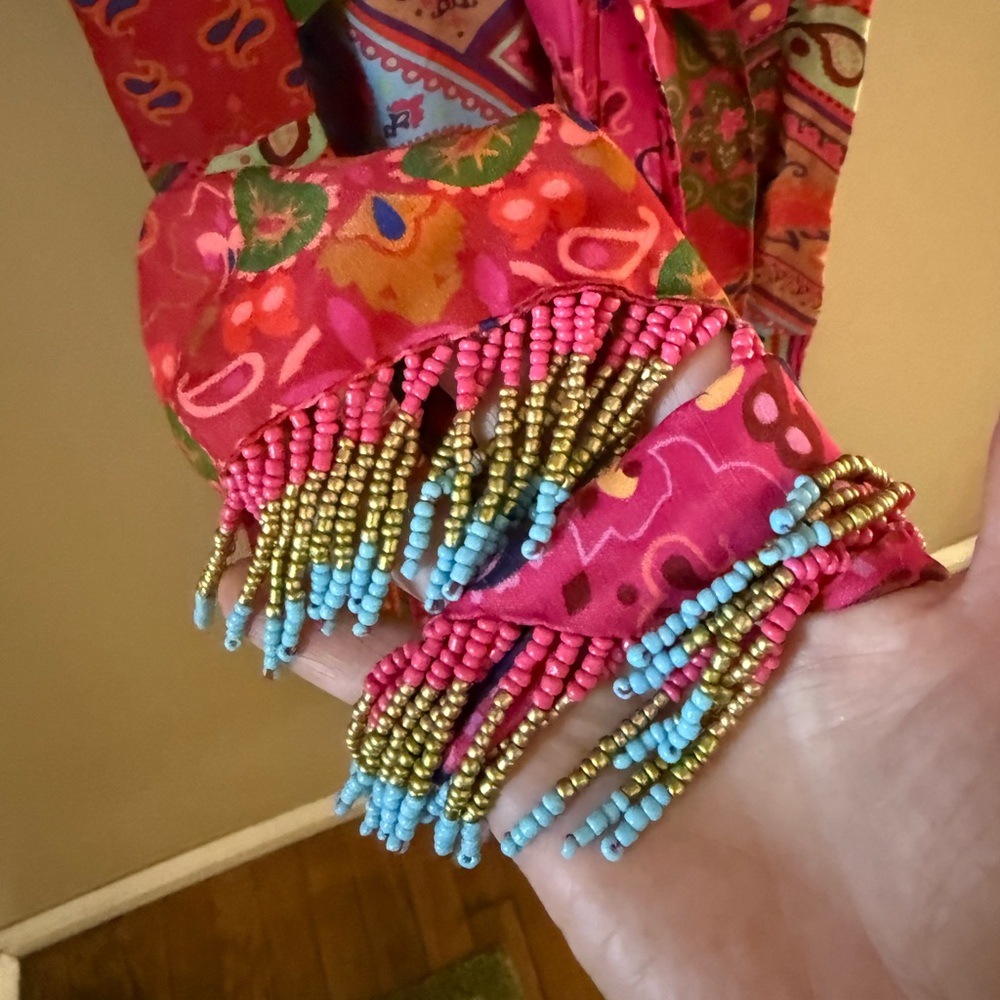 NWT Farm Rio Bandana midi dress
Vibrant Multicolor Wrap Dress - Picture 11 of 14